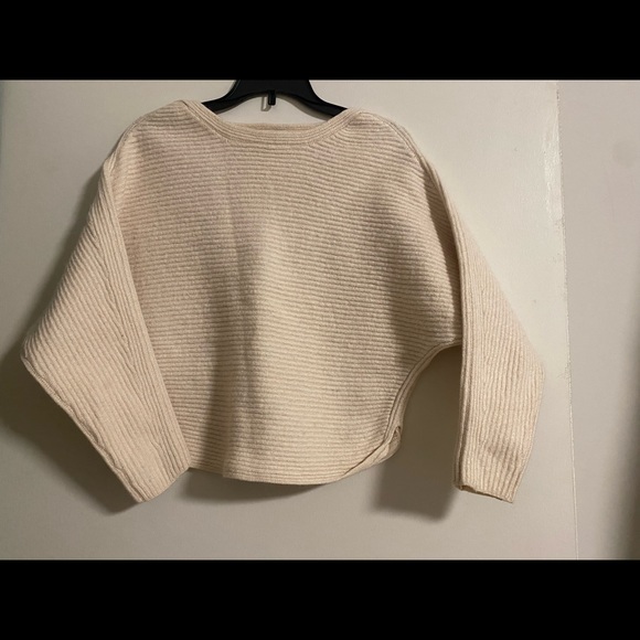 Aritzia Babaton Sweater Sz XS - Picture 4 of 6
